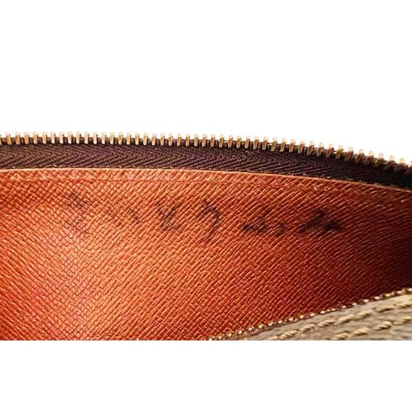 ❌❌ SOLD ❌❌  Louis Vuitton Trousse Ronde 20 Cosmetic Case  RA0911 - Picture 6 of 9